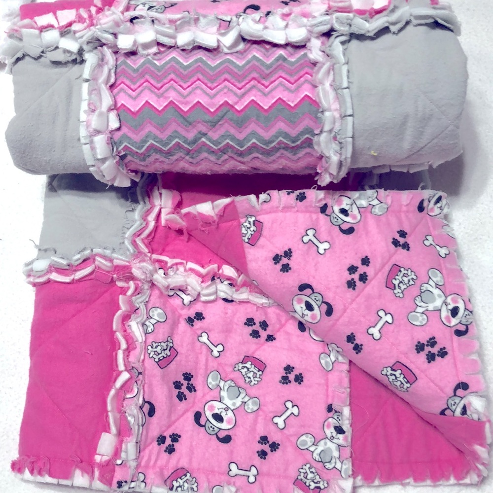 TODDLER or BABY RAG QUILT NWT